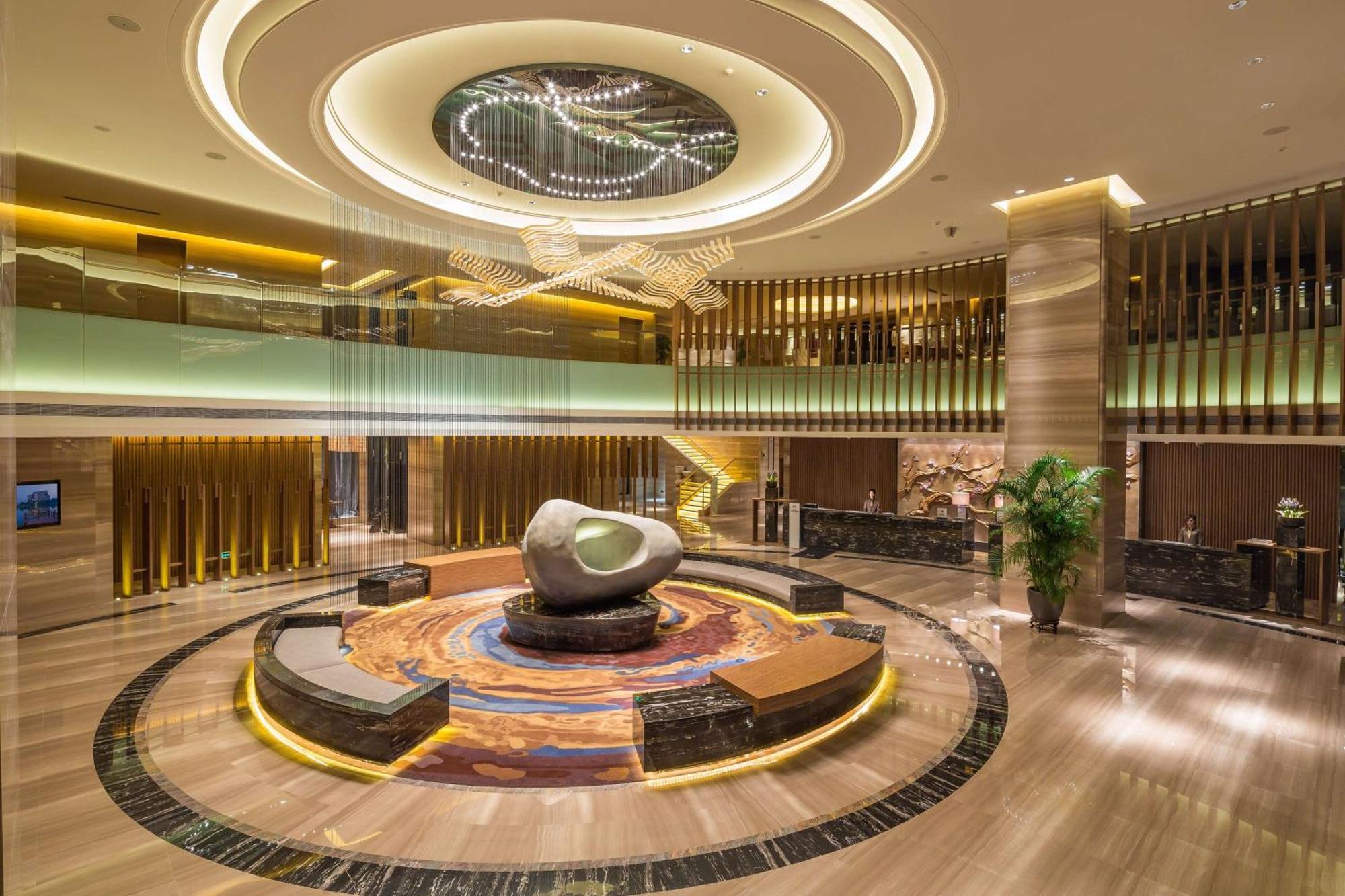 Doubletree By Hilton Hotel Guangzhou-Science City-Free Shuttle Bus To Canton Fair Complex And Dining Offer Екстериор снимка